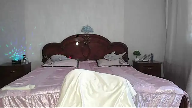 Snapshot of Batari chatting on June 18, 4:33 am Batari online show from June 18, 4:33 am