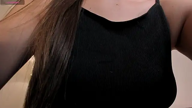 EllaClark online show from September 25, 6:25 pm