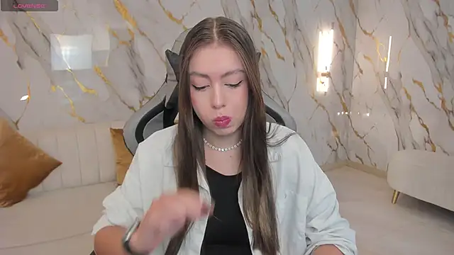 EllaClark online show from September 20, 7:08 pm