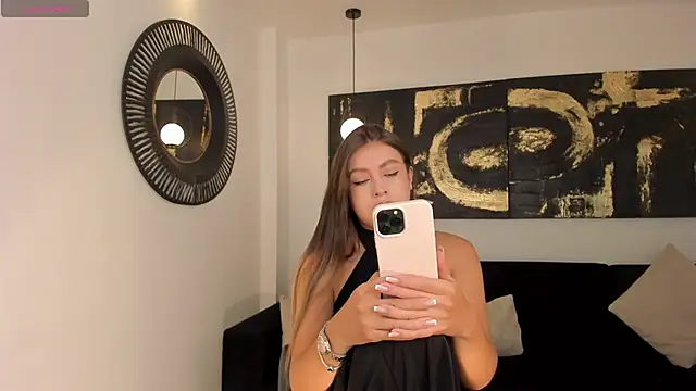 EllaClark online show from March 13, 6:23 pm