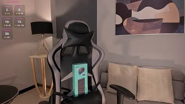 EllaClark online show from October 13, 5:58 pm