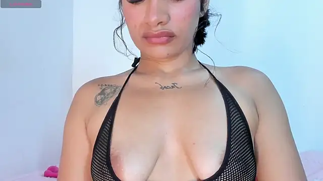 Bonnie Grace online show from April 12, 8:12 pm