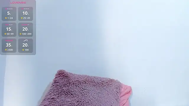 Bonnie Grace online show from October 21, 1:32 pm