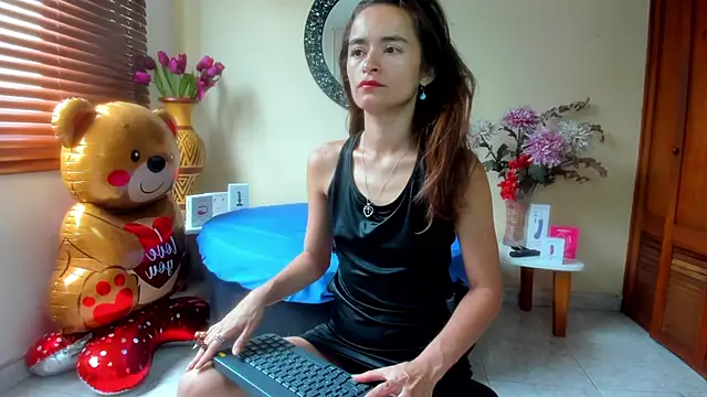 NicoleSantana online show from March 28, 8:21 pm