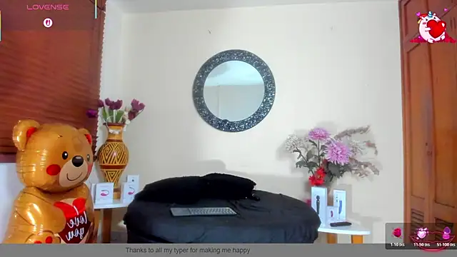 NicoleSantana online show from May 14, 10:12 am