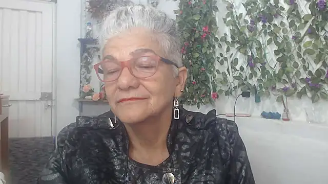FunnyGrandma online show from February 12, 1:41 am