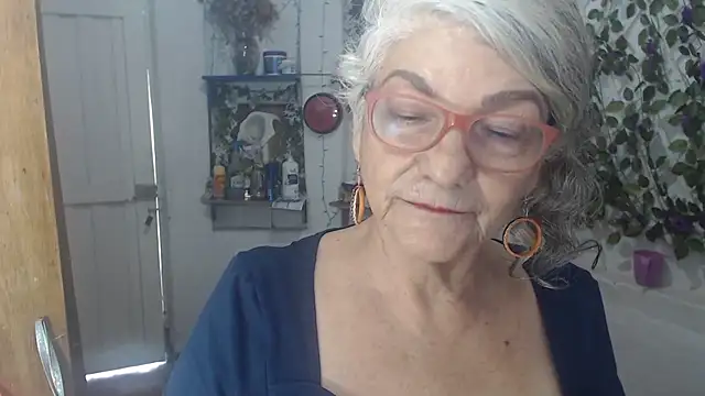 FunnyGrandma online show from June 22, 5:32 pm
