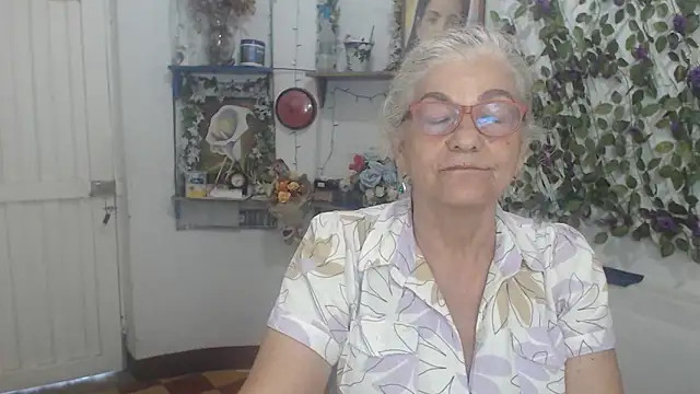 FunnyGrandma online show from March 16, 10:56 pm