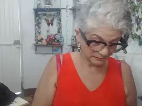 FunnyGrandma online show from January 30, 9:58 pm