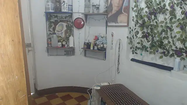 FunnyGrandma online show from April 12, 8:01 pm