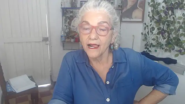 FunnyGrandma online show from January 18, 8:34 pm