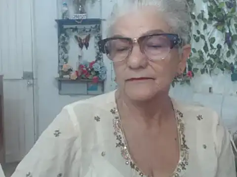 FunnyGrandma online show from February 2, 12:09 am