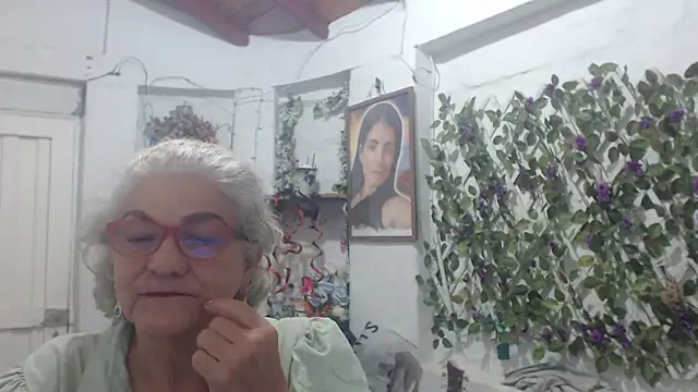 FunnyGrandma online show from October 31, 3:03 am