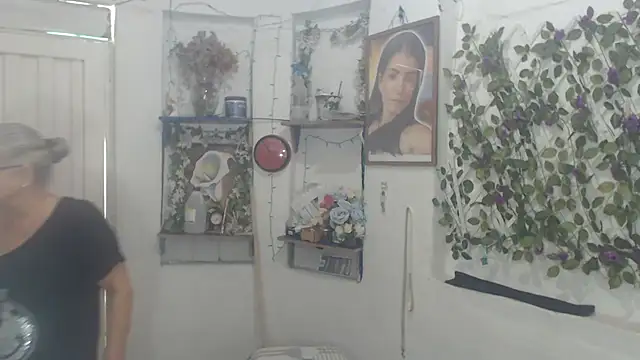 FunnyGrandma online show from February 25, 5:02 pm