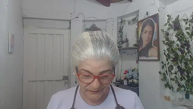FunnyGrandma online show from September 21, 11:21 pm