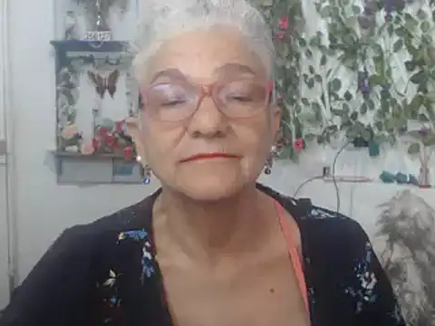 FunnyGrandma online show from February 8, 2:47 am
