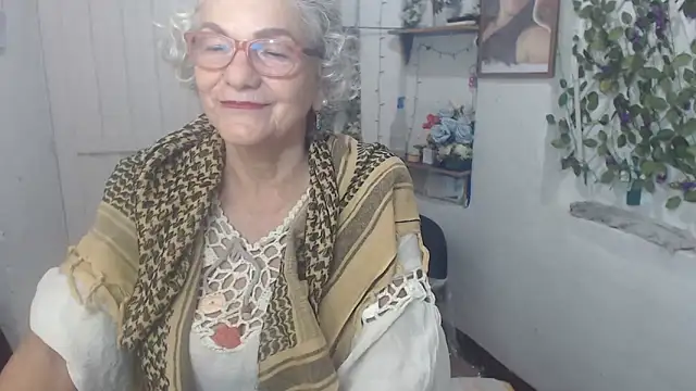 FunnyGrandma online show from October 5, 3:30 am