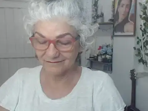 FunnyGrandma online show from September 10, 1:26 am