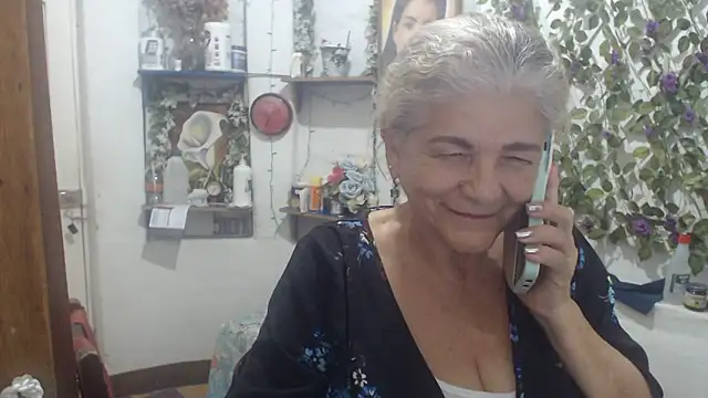 FunnyGrandma online show from May 25, 12:21 am
