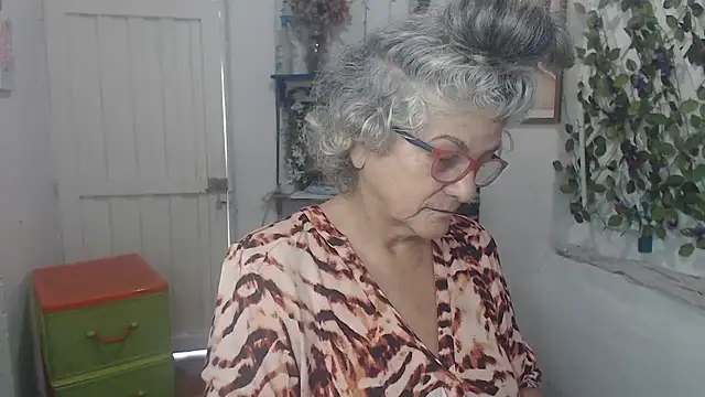 FunnyGrandma online show from October 16, 6:49 pm