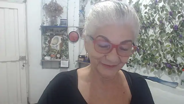 FunnyGrandma online show from March 30, 12:12 am