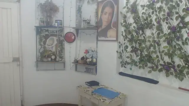 FunnyGrandma online show from February 8, 11:13 pm