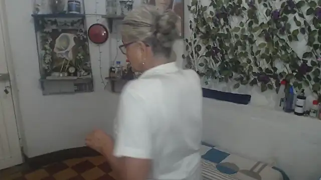 FunnyGrandma online show from March 23, 12:22 am