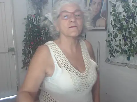 FunnyGrandma online show from November 21, 6:18 pm