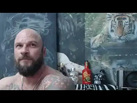 Snapshot of viking_30 chatting on April 25, 6:05 pm viking 30 online show from April 25, 6:05 pm