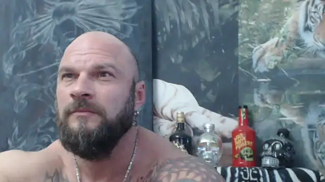 Snapshot of viking_30 chatting on May 30, 5:29 pm viking 30 online show from May 30, 5:29 pm