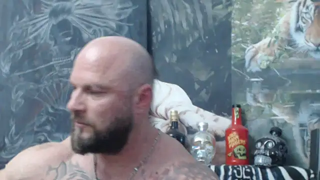 Snapshot of viking_30 chatting on June 3, 5:50 pm viking 30 online show from June 3, 5:50 pm