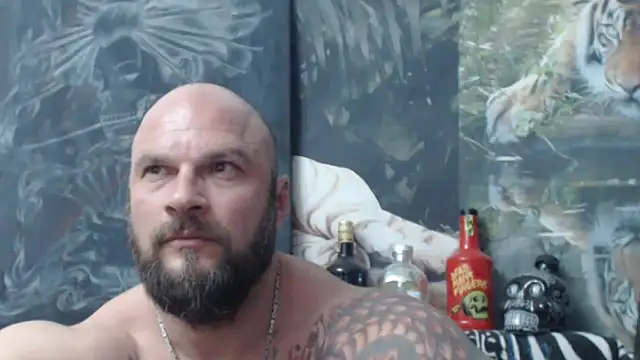 Snapshot of viking_30 chatting on May 29, 6:47 pm viking 30 online show from May 29, 6:47 pm