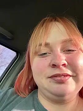 Snapshot of Model9798 chatting on March 18, 2:39 pm Model9798 online show from March 18, 2:39 pm