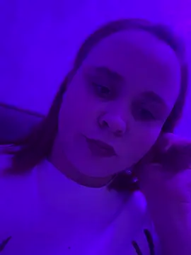Snapshot of Model9798 chatting on January 13, 7:31 pm Model9798 online show from January 13, 7:31 pm