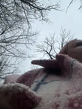 Snapshot of Model9798 chatting on January 31, 11:03 am Model9798 online show from January 31, 11:03 am