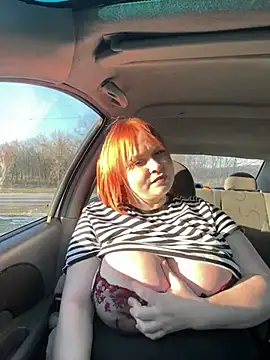Snapshot of Model9798 chatting on February 25, 2:15 pm Model9798 online show from February 25, 2:15 pm