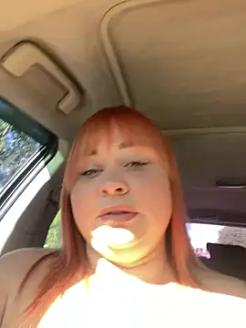 Snapshot of Model9798 chatting on June 19, 5:46 am Model9798 online show from June 19, 5:46 am