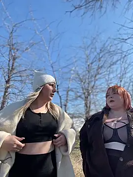 Model9798 online show from March 4, 9:50 am