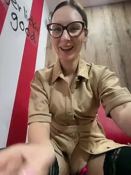 The Snowwhitee online show from March 20, 9:05 pm