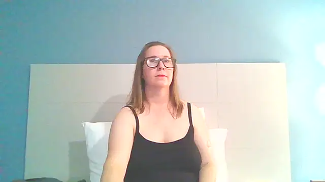 Snapshot of SweetandNaughty1 chatting on January 30, 5:41 am SweetandNaughty1 online show from January 30, 5:41 am