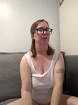 Snapshot of SweetandNaughty1 chatting on November 3, 4:32 pm SweetandNaughty1 online show from November 3, 4:32 pm