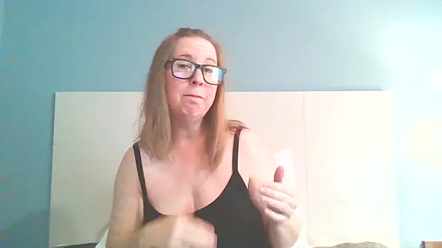 Snapshot of SweetandNaughty1 chatting on January 9, 8:22 pm SweetandNaughty1 online show from January 9, 8:22 pm