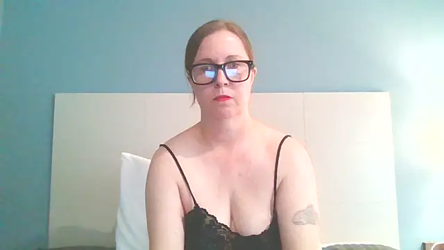 Snapshot of SweetandNaughty1 chatting on February 27, 8:20 pm SweetandNaughty1 online show from February 27, 8:20 pm