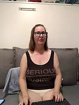 SweetandNaughty1 online show from March 12, 10:36 pm