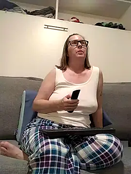 SweetandNaughty1 online show from February 8, 4:32 am