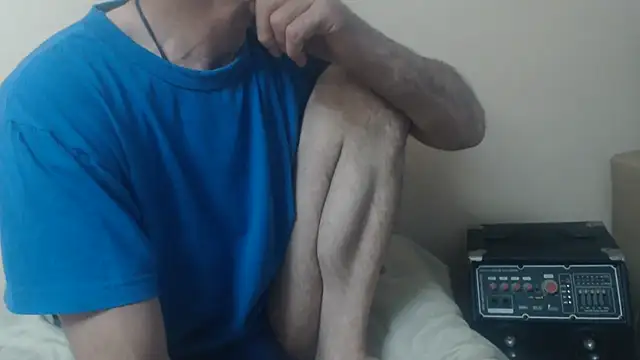 yvesstorm1 online show from May 28, 5:52 pm