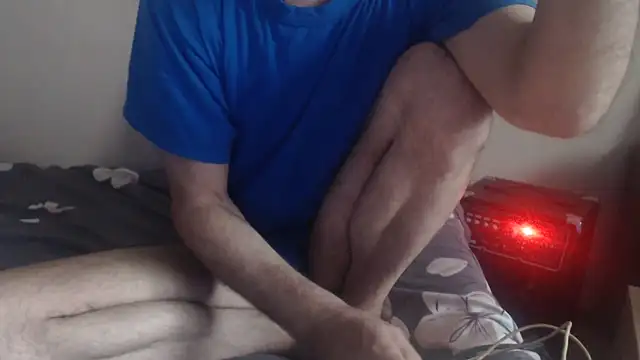 yvesstorm1 online show from March 29, 3:02 pm