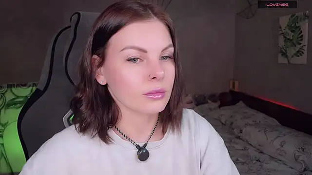 Your Sweet Lilu online show from March 22, 1:45 pm