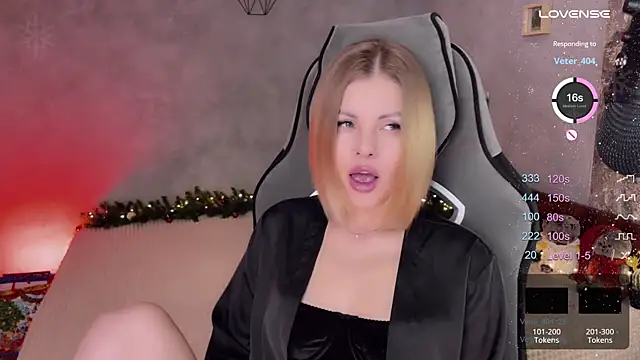 Your Sweet Lilu online show from January 5, 3:45 pm