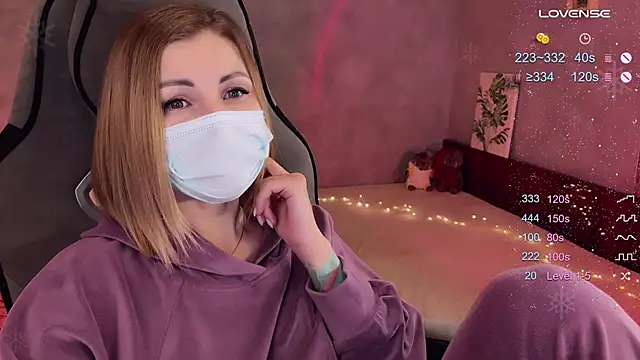 Your Sweet Lilu online show from February 13, 8:45 pm